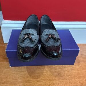 Stuart Weitzman "Chap" Black Patent Leather and Grey Flannel Tassel Loafers 6.5